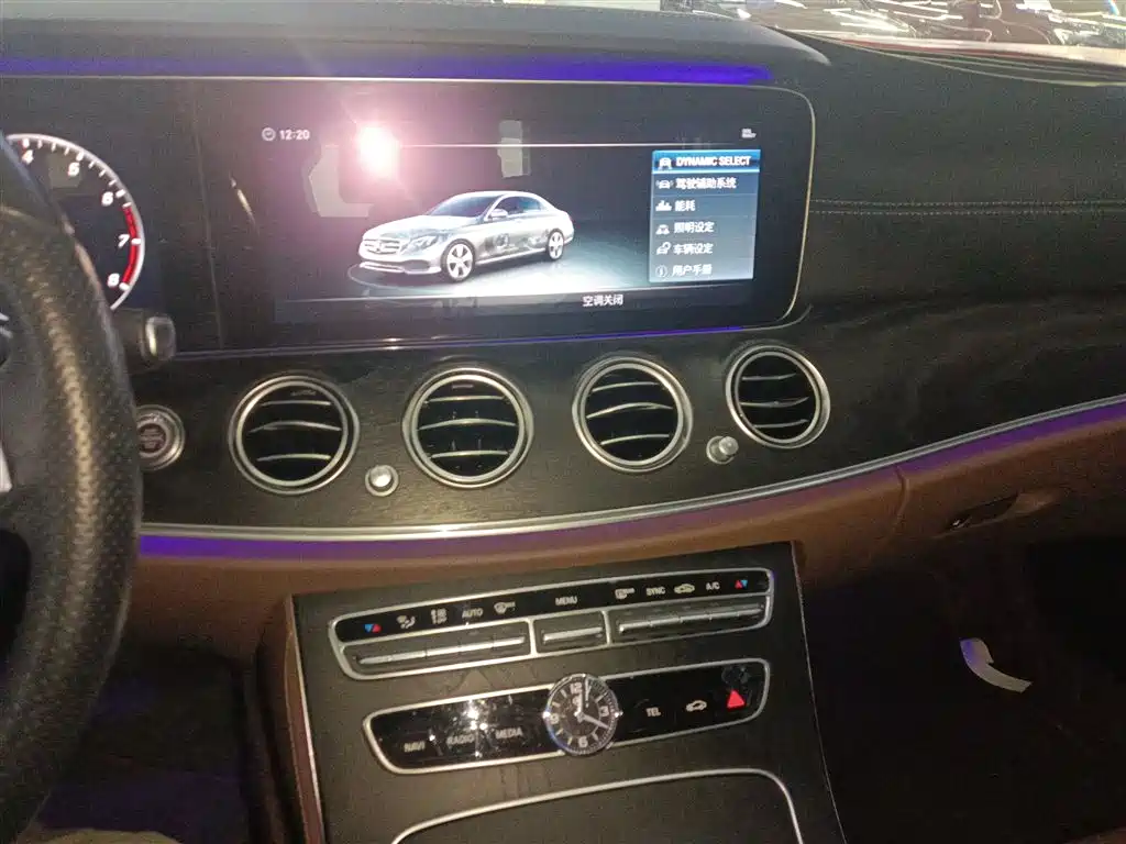 Mercedes-Benz E-Class 2016 E 200 L Sport Type фото 9