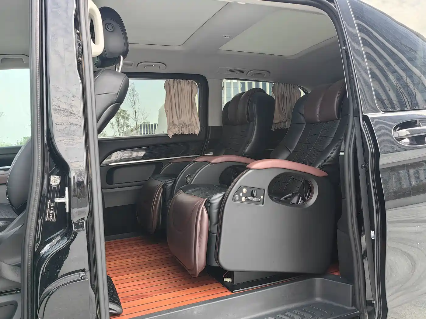 Mercedes-Benz V-Class 2018 V 260 Navigator Edition China VI фото 9