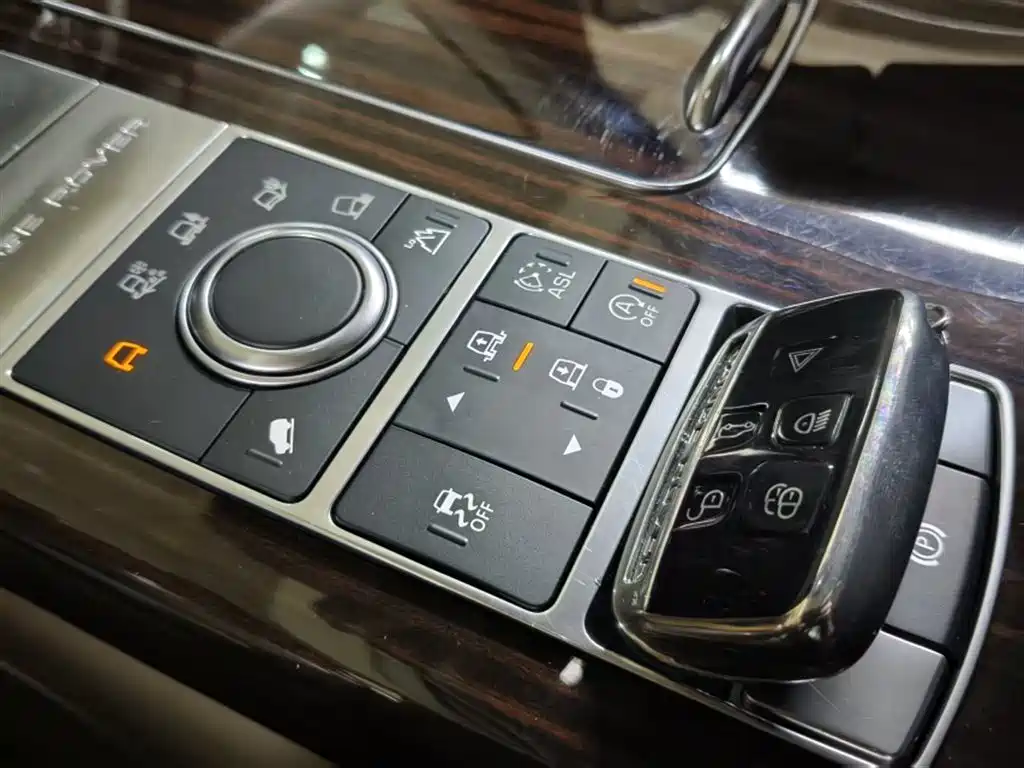 Land Rover Range Rover 2017 3.0 SC V6 Vogue фото 12