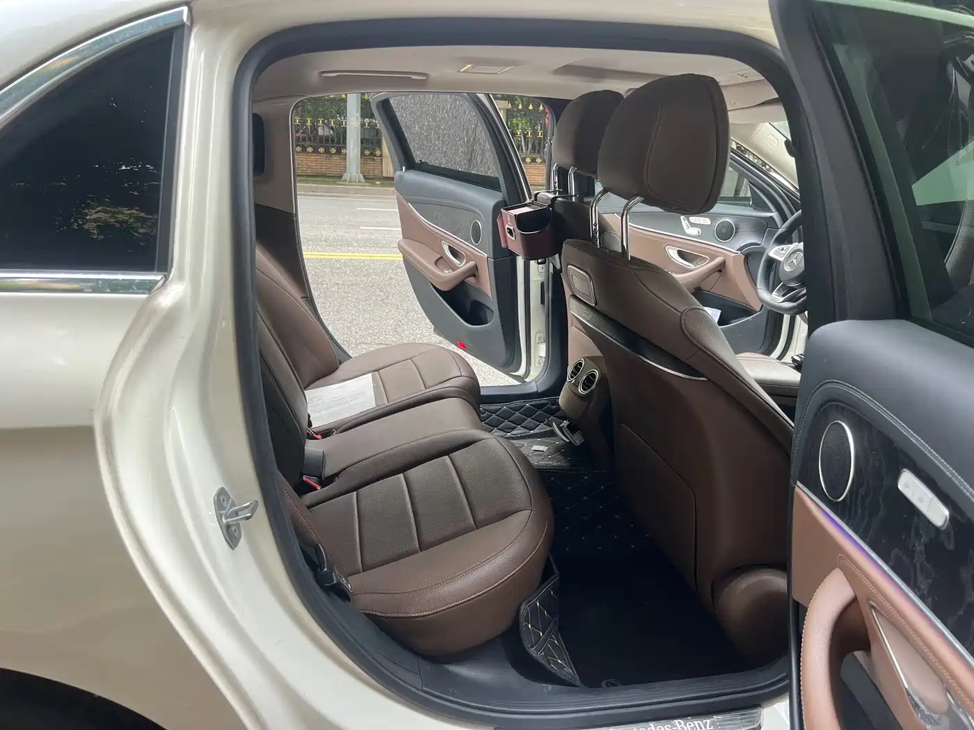 Mercedes-Benz E-Class 2017 E 200 L 4MATIC фото 16
