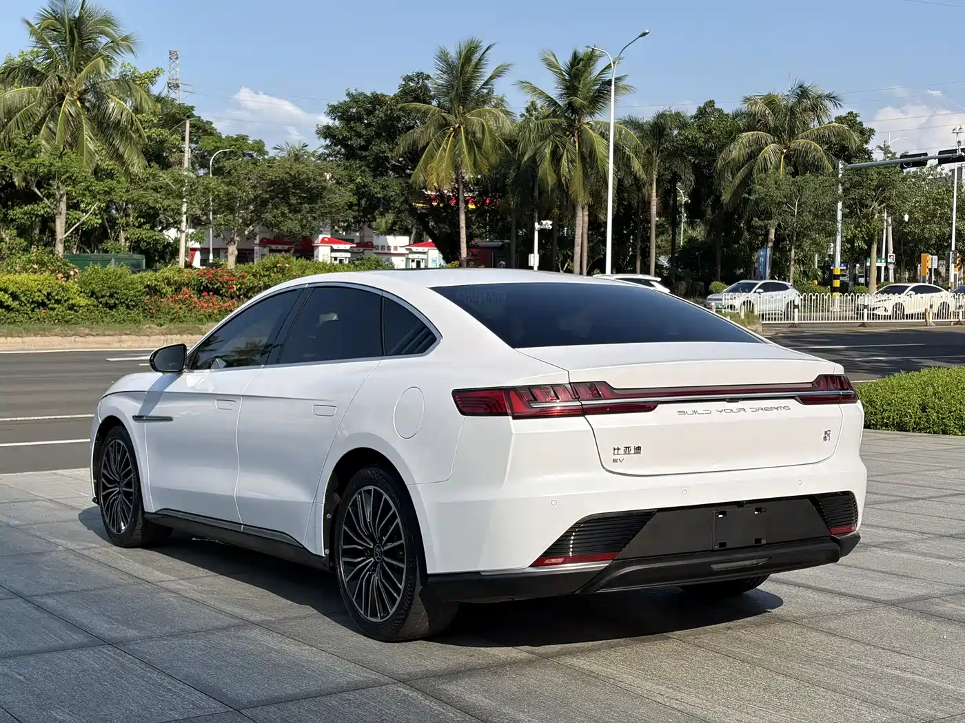 BYD Han 2020 EV Extended Range Luxury фото 10
