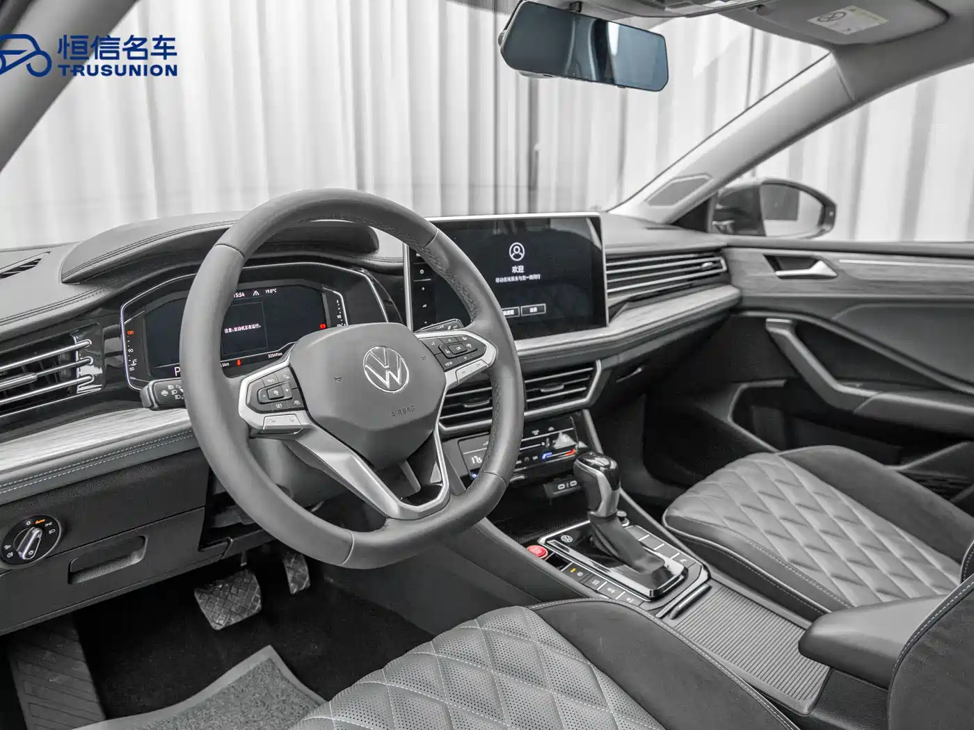Volkswagen Sagitar 2023 300TSI DSG Excellence Edition фото 11