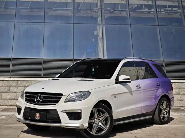  Mercedes-Benz Mercedes-Benz M-Class AMG 2012 AMG ML 63
