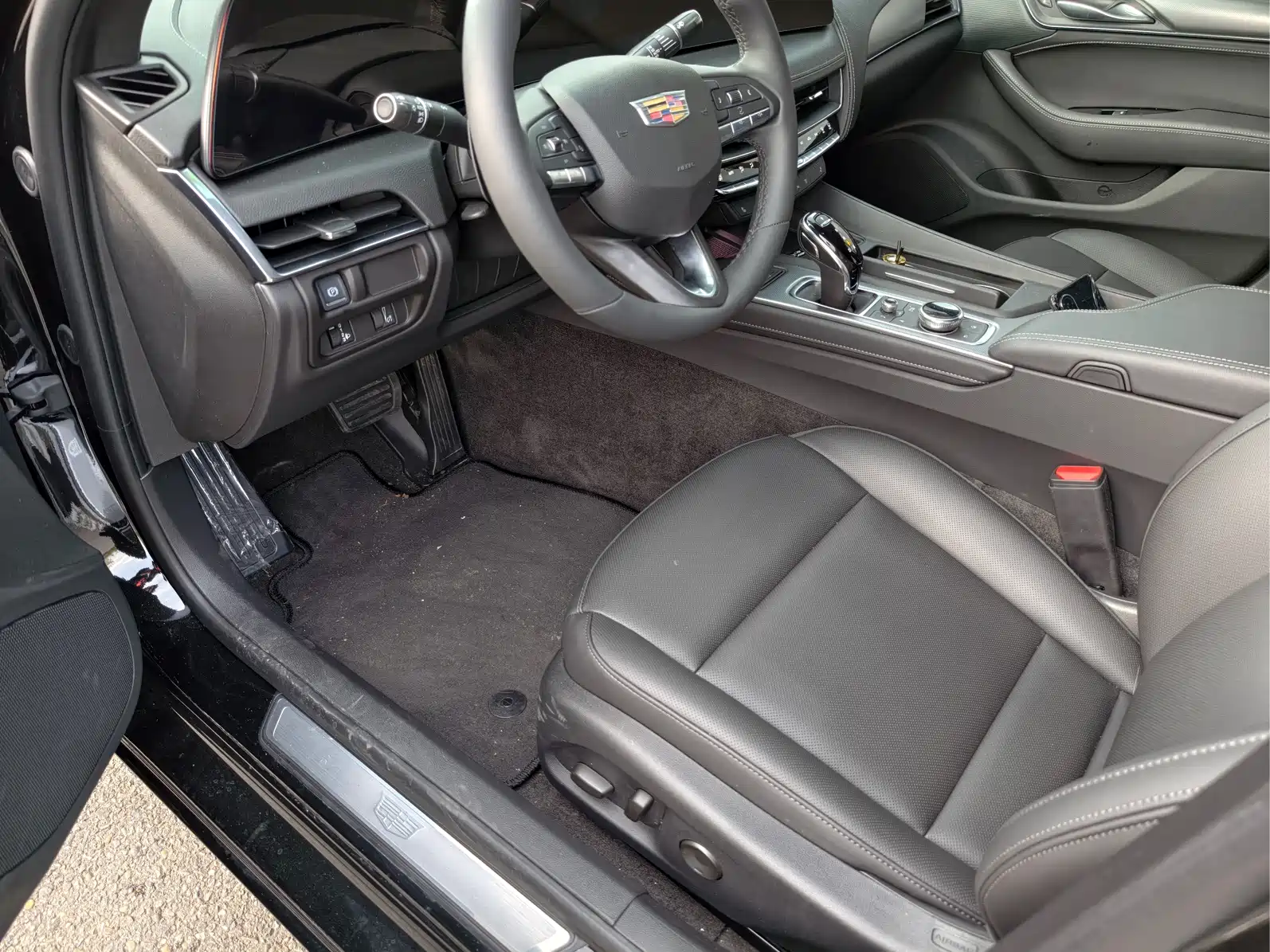 Photo 9 - Cadillac CT5
