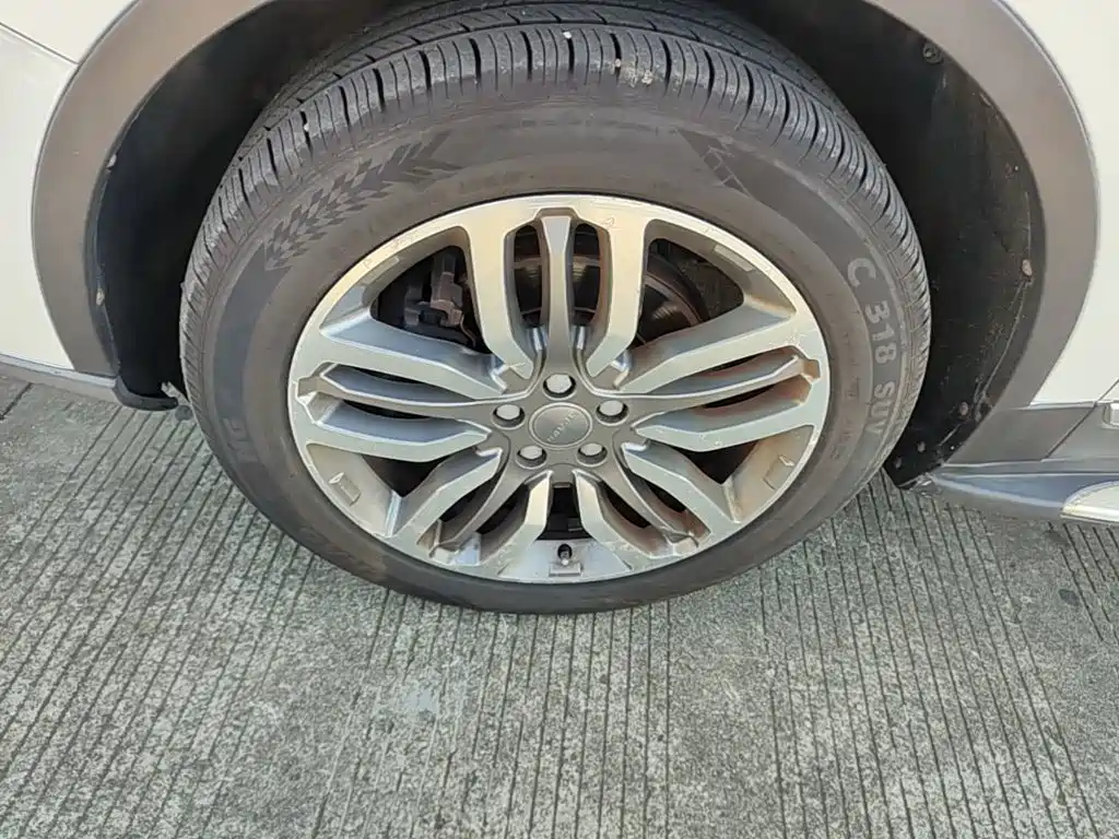 Фото 23 - Haval H7