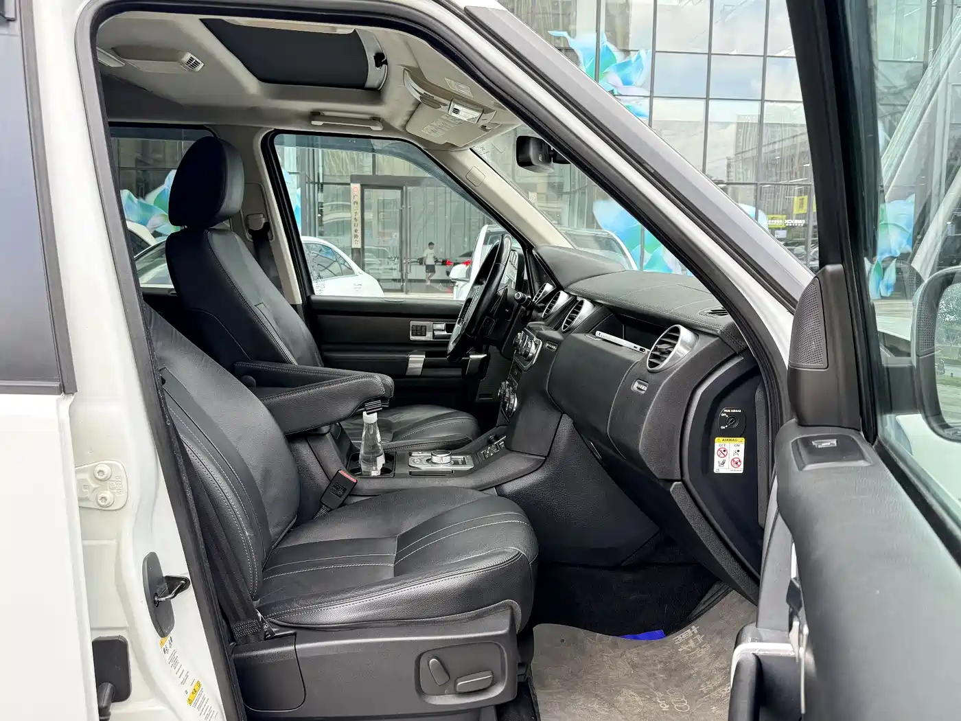 Land Rover Discovery 2013 3.0 SDV6 HSE Diesel фото 8