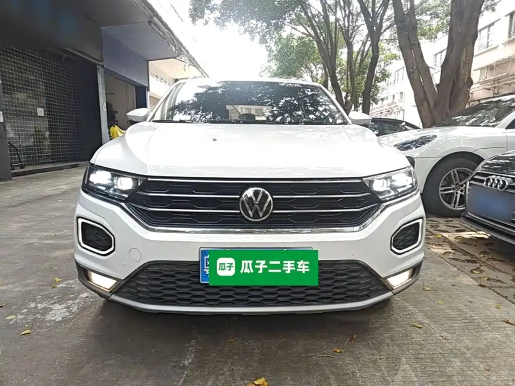 VOLKSWAGEN T-ROC EXPLORING SONGS