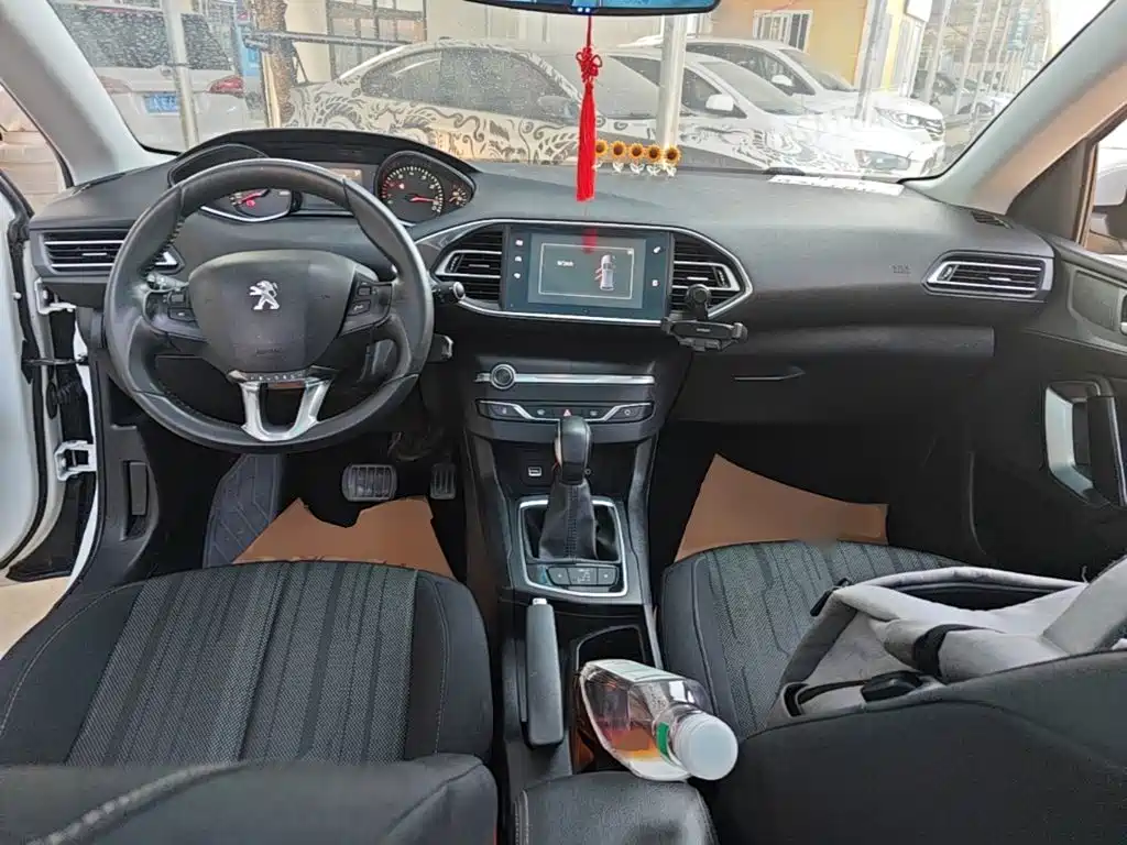 Peugeot 308S 2015 2015 1.2T Auto Dynamic Edition