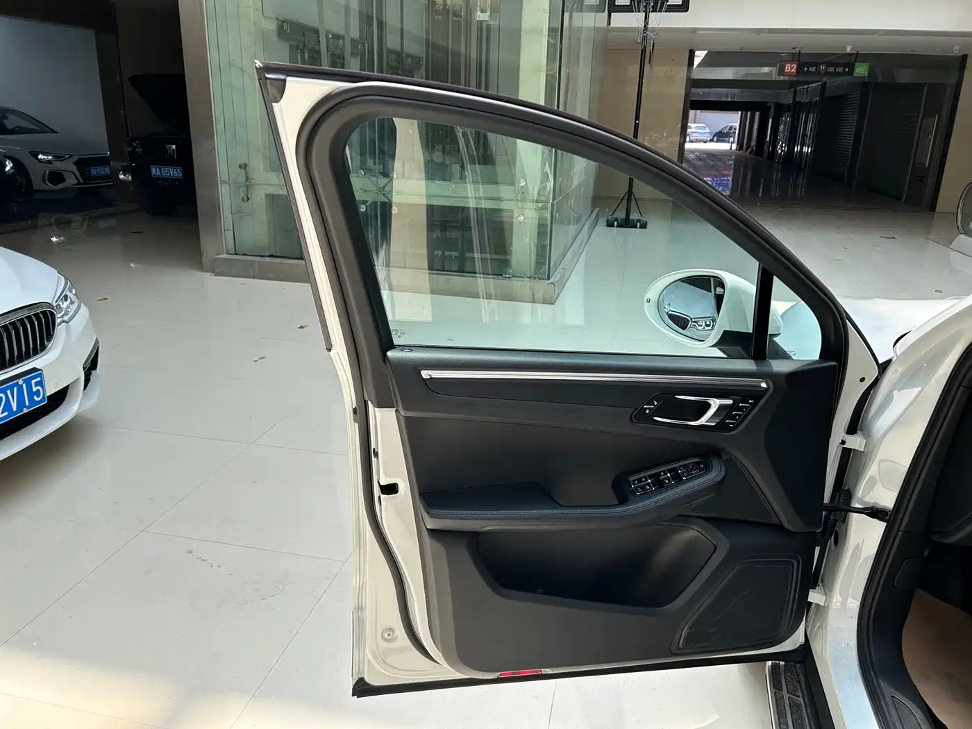 Porsche Macan 2017 Macan 2.0T фото 11