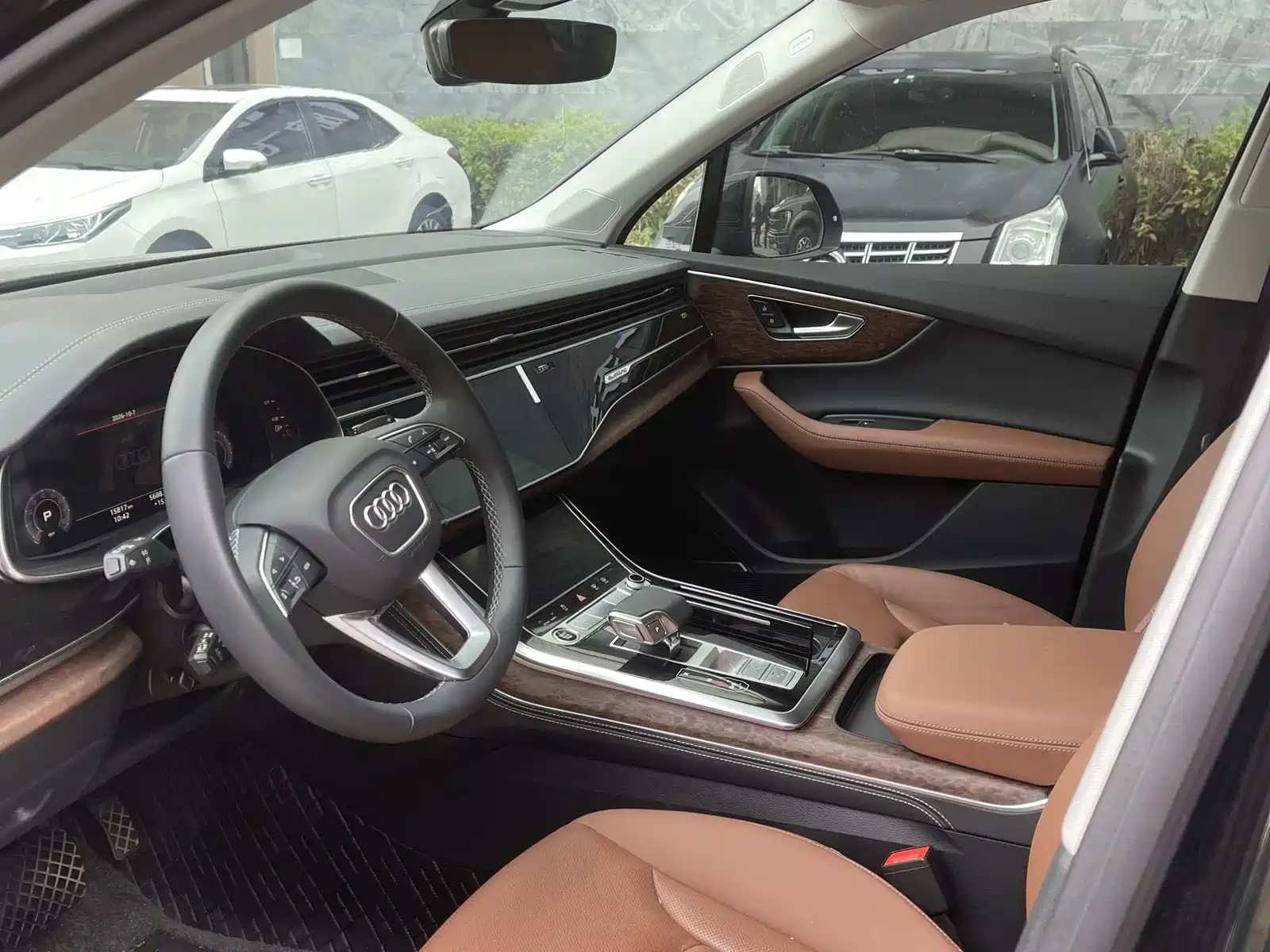 Photo 4 - Audi Q7