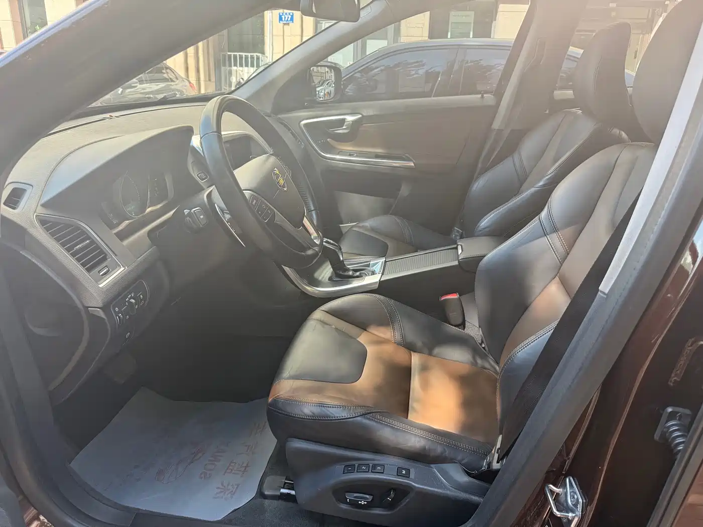 Volvo XC60 (Import) 2015 2014 T6 Smart Comfort Edition