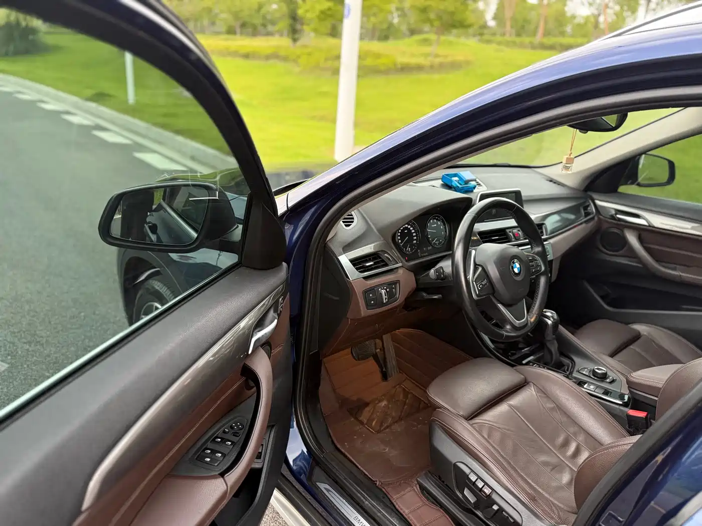 BMW X1 2019 sDrive18Li Premium Model фото 8