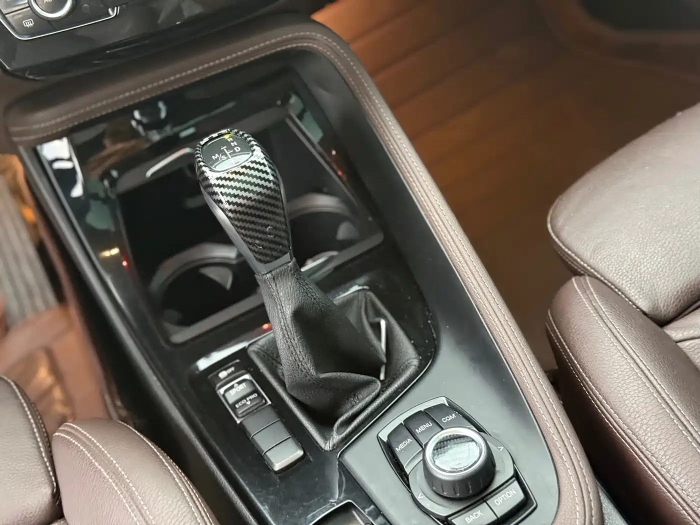 BMW X1 2019 sDrive18Li Premium Model фото 13