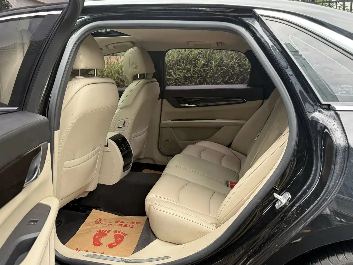 Photo 12 - Cadillac CT6