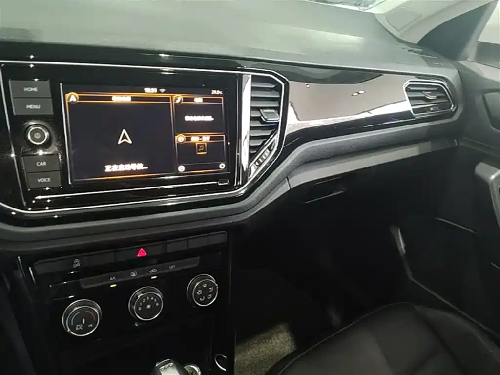 Volkswagen T-ROC 2020 280TSI DSG 2WD Comfort фото 20