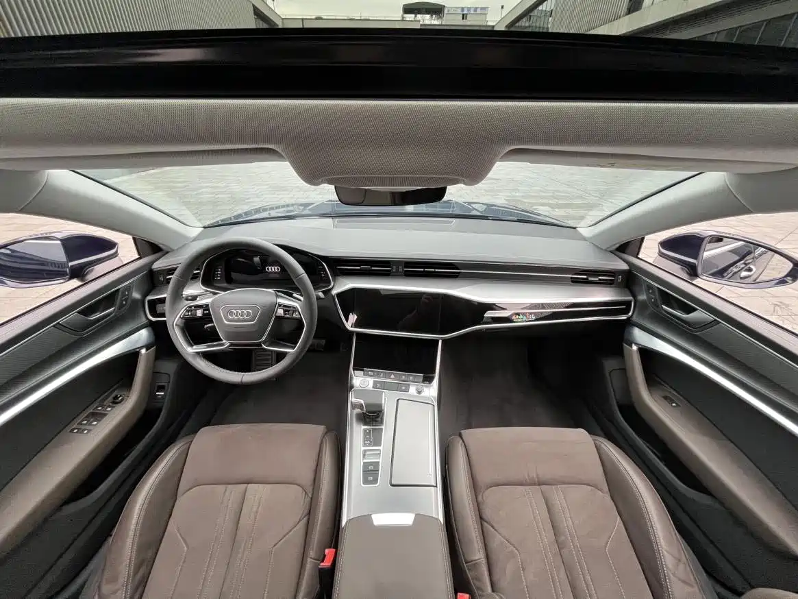 Audi A7L 2022 45 TFSI S-line Dream Builder Edition фото 7
