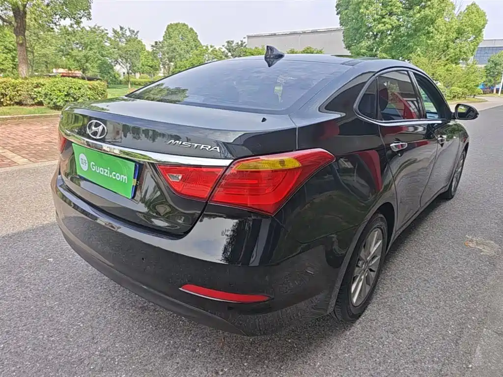 Hyundai Mistra 2014 1.8L Auto Smart GLS фото 7