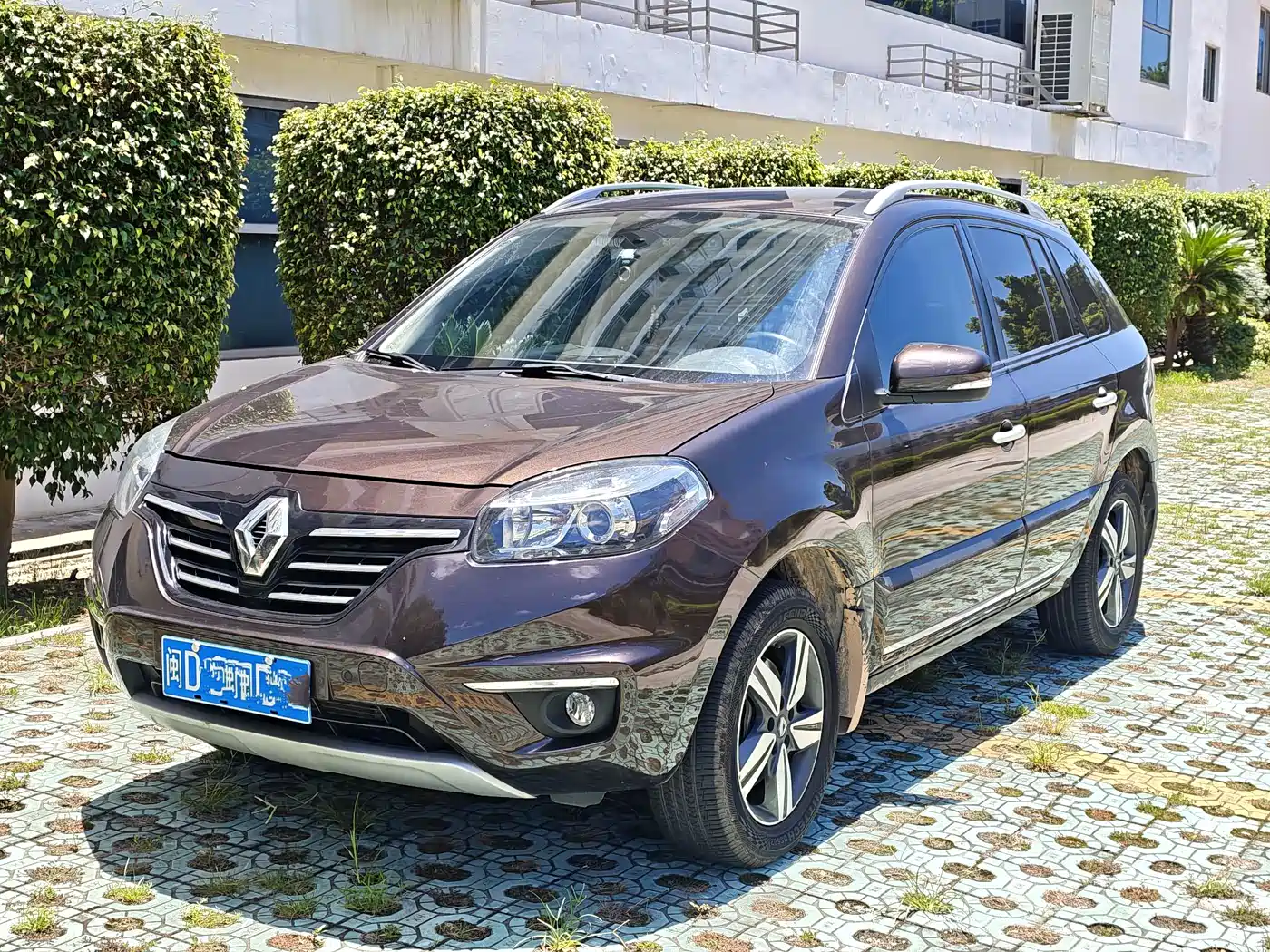Renault Koleos (Import) 2014 2014 2.5L 2WD Comfort Edition
