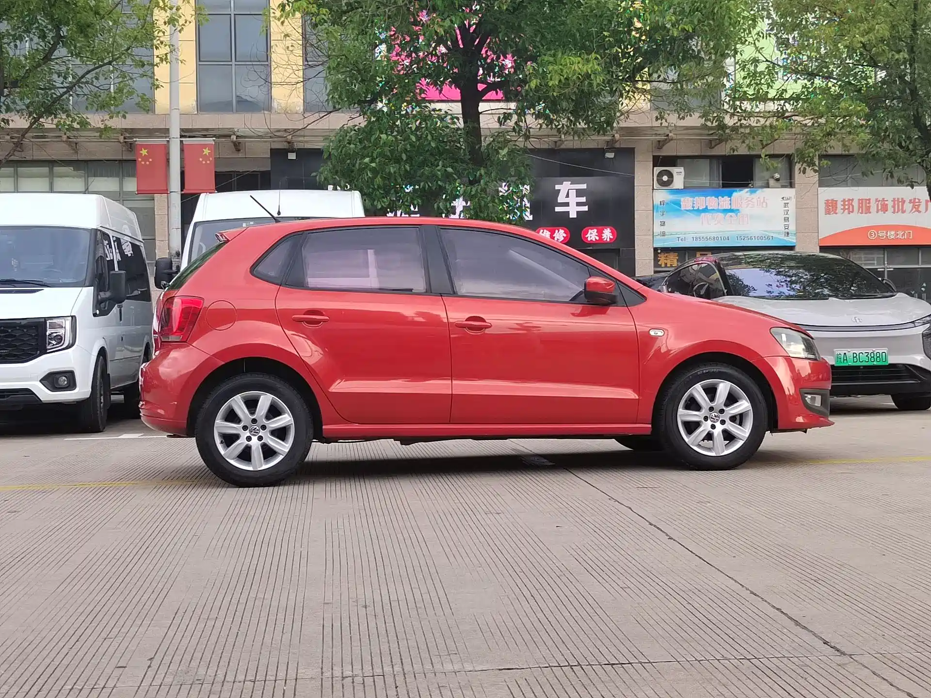 Photo 8 - Volkswagen Polo