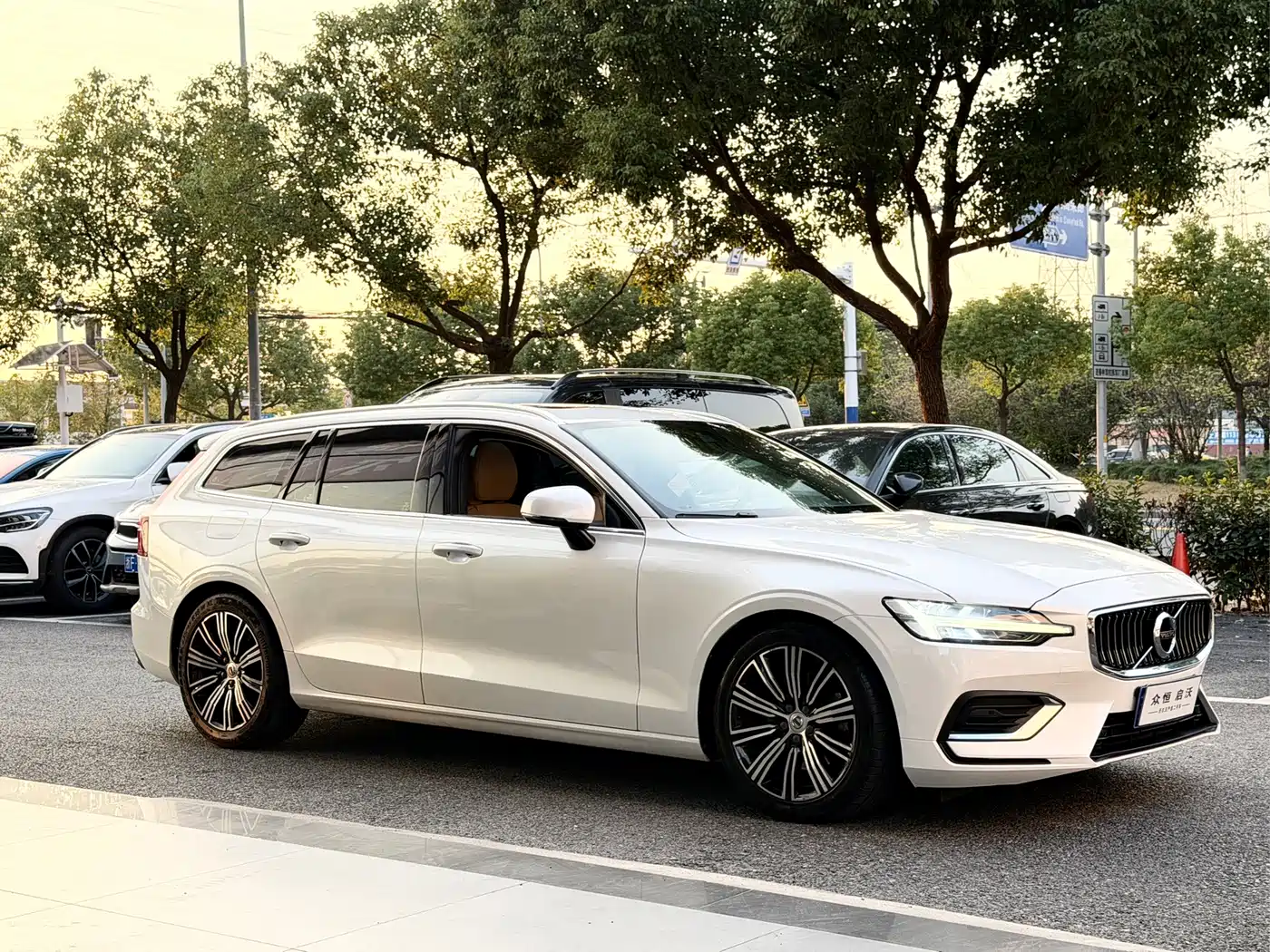 Volvo V60 2020 2020 T5 Smart Luxury Edition