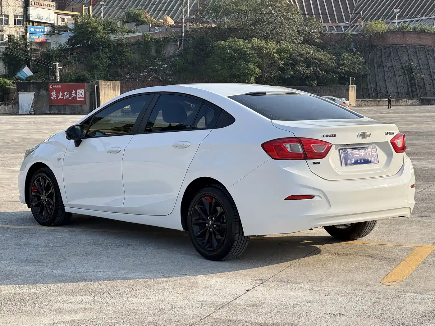 Chevrolet Cruze 2019 2018 Redline 320 Automatic Pioneer Edition
