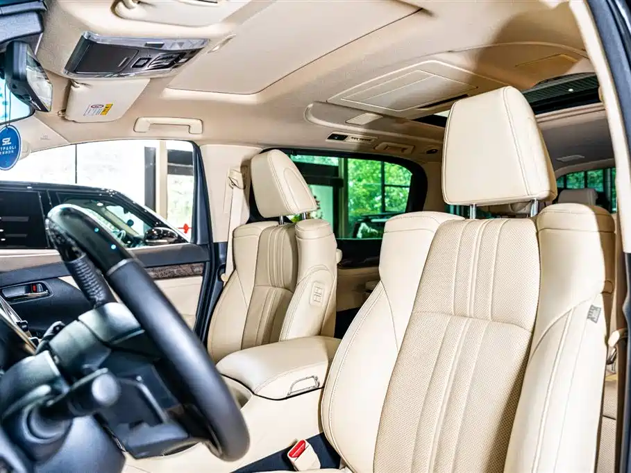 Toyota Alphard 2021 Hybrid 2.5L Premium фото 8