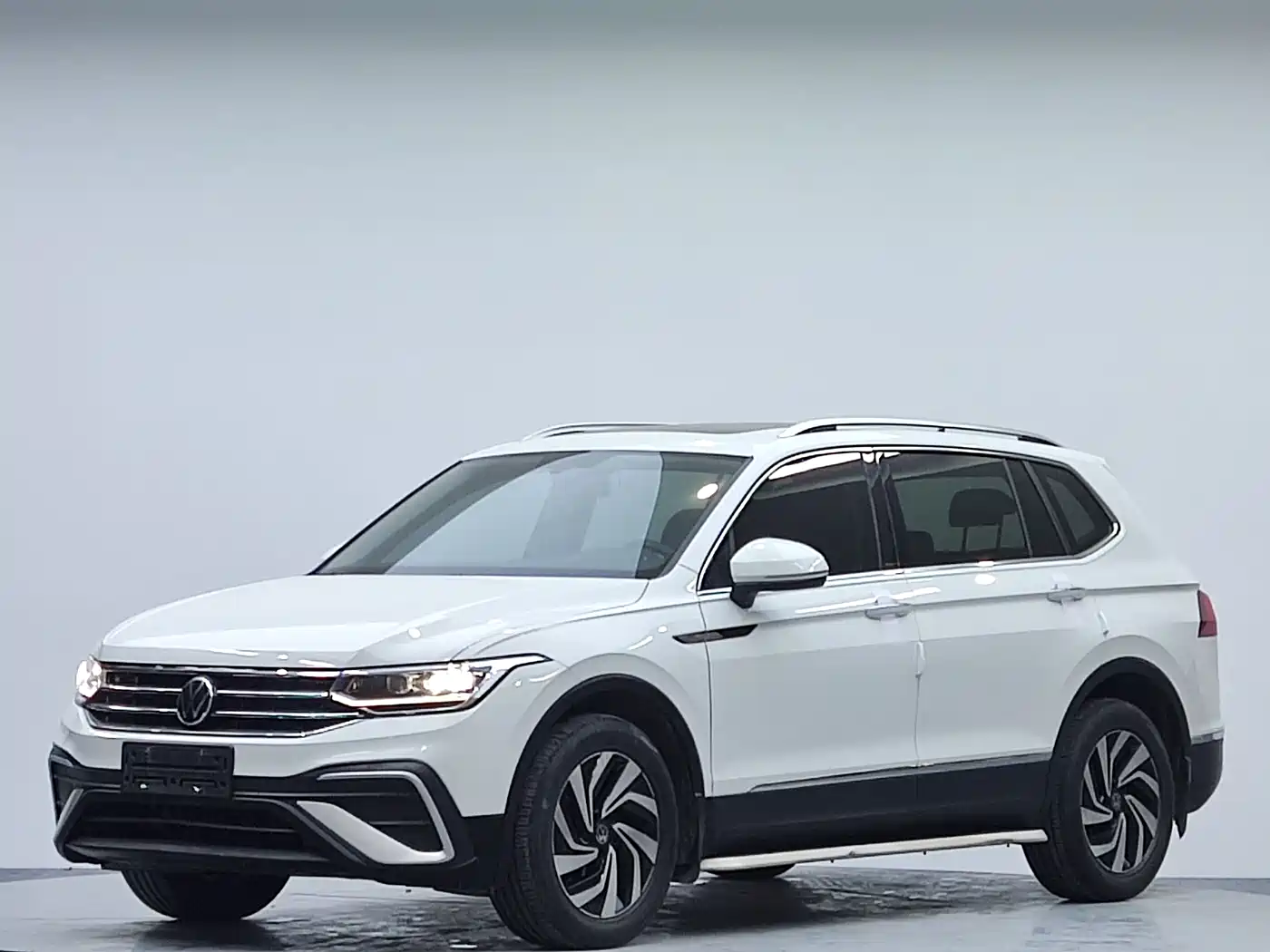 Volkswagen Tiguan L 2023 280TSI 2WD Trend Limited Edition фото 7