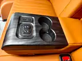 Фото 31 - Toyota Granvia