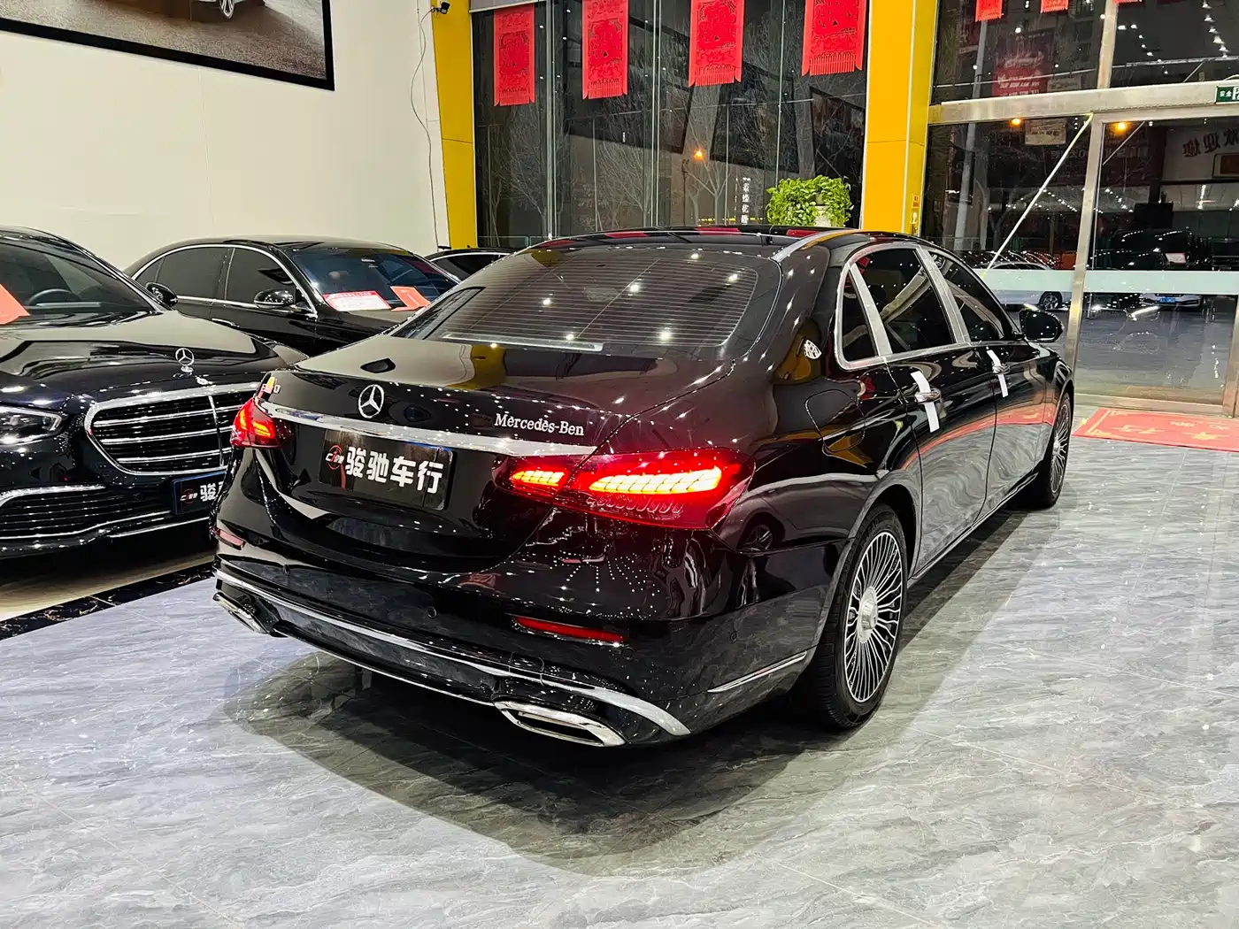 Mercedes-Benz E-Class 2023 E 260 L фото 9