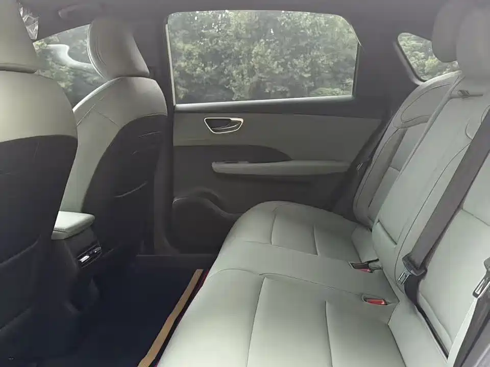 Roewe D6 2025 2025 450km Premium Edition