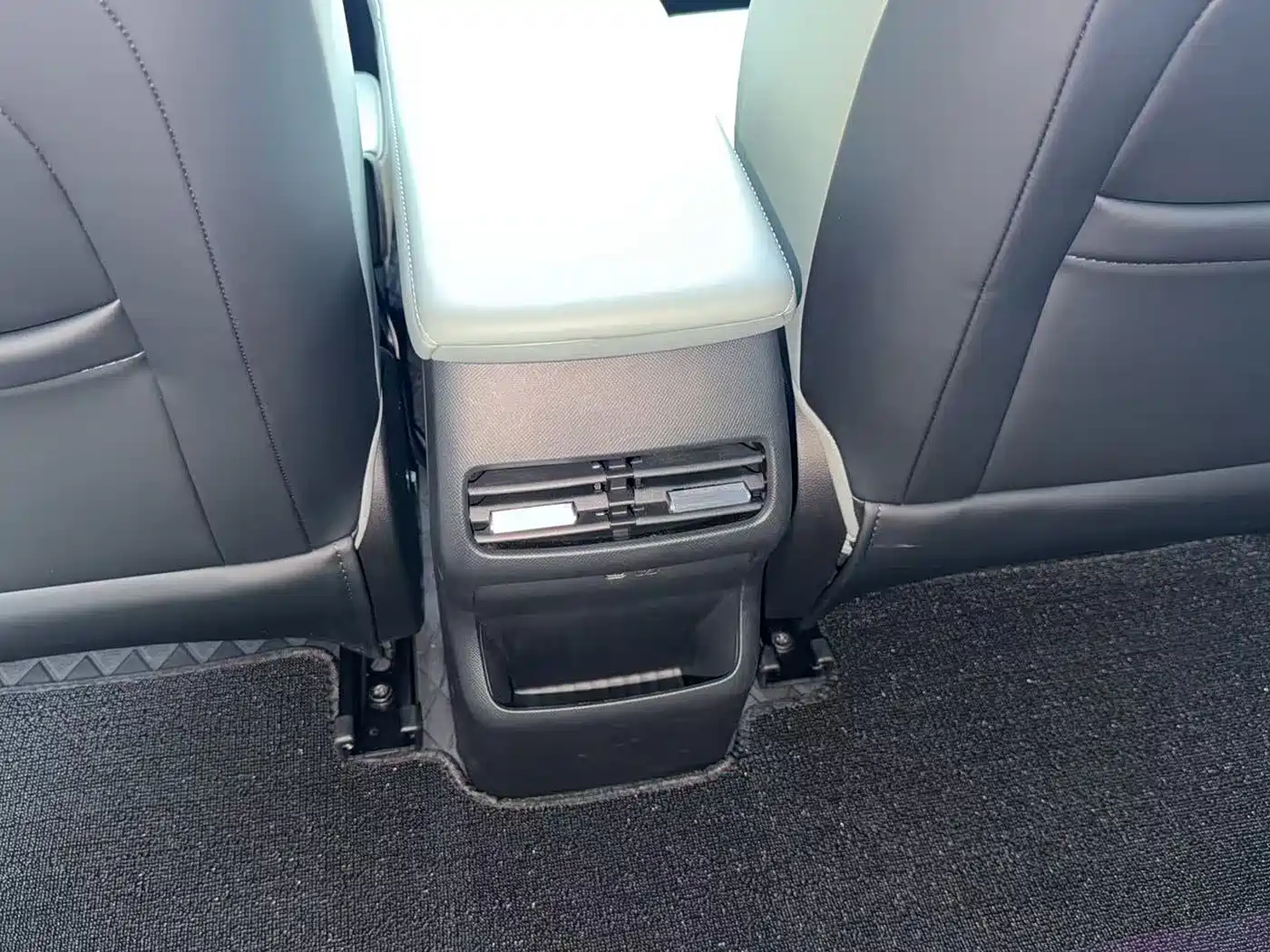 Roewe D6 2025 2025 450km Premium Edition