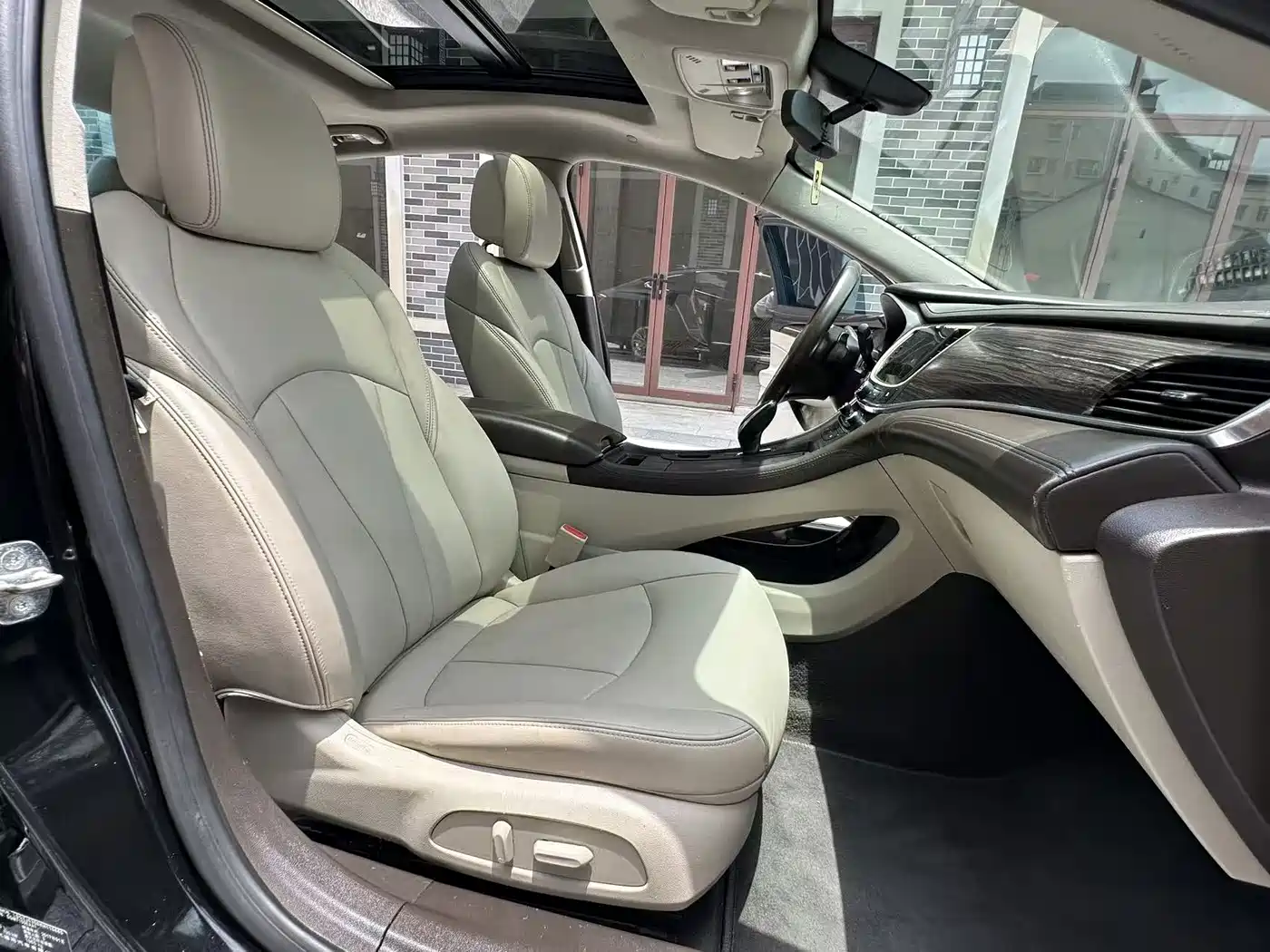 Buick LaCrosse 2016 Facelift 20T Leading фото 8