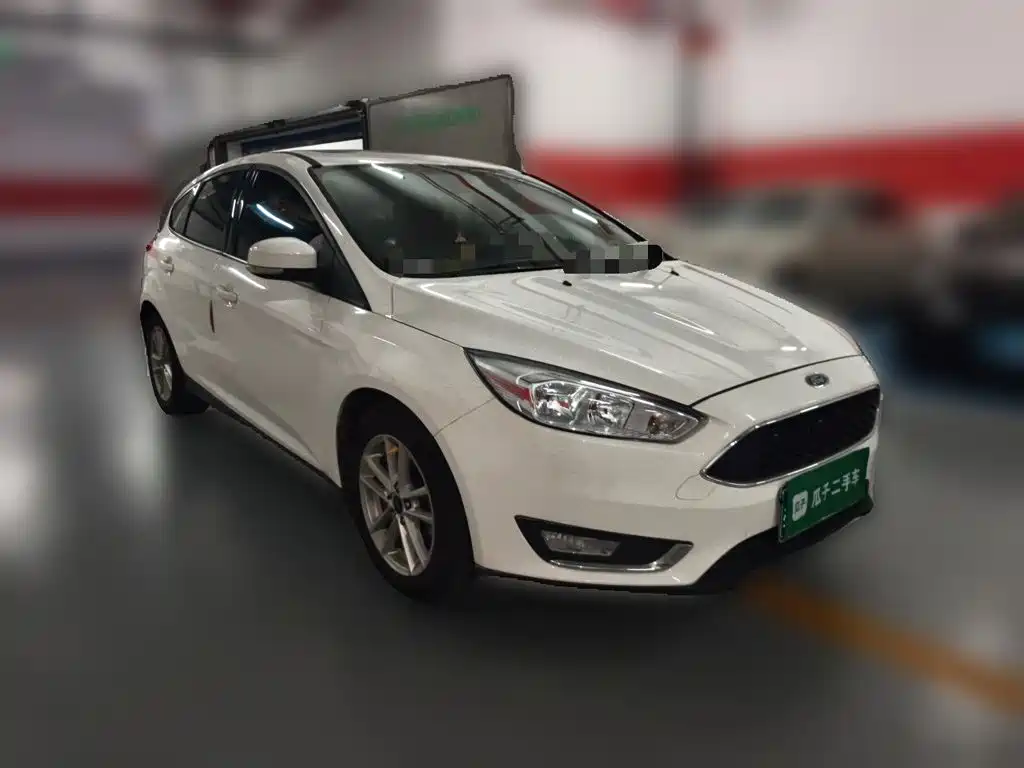 Фото 3 - Ford Focus