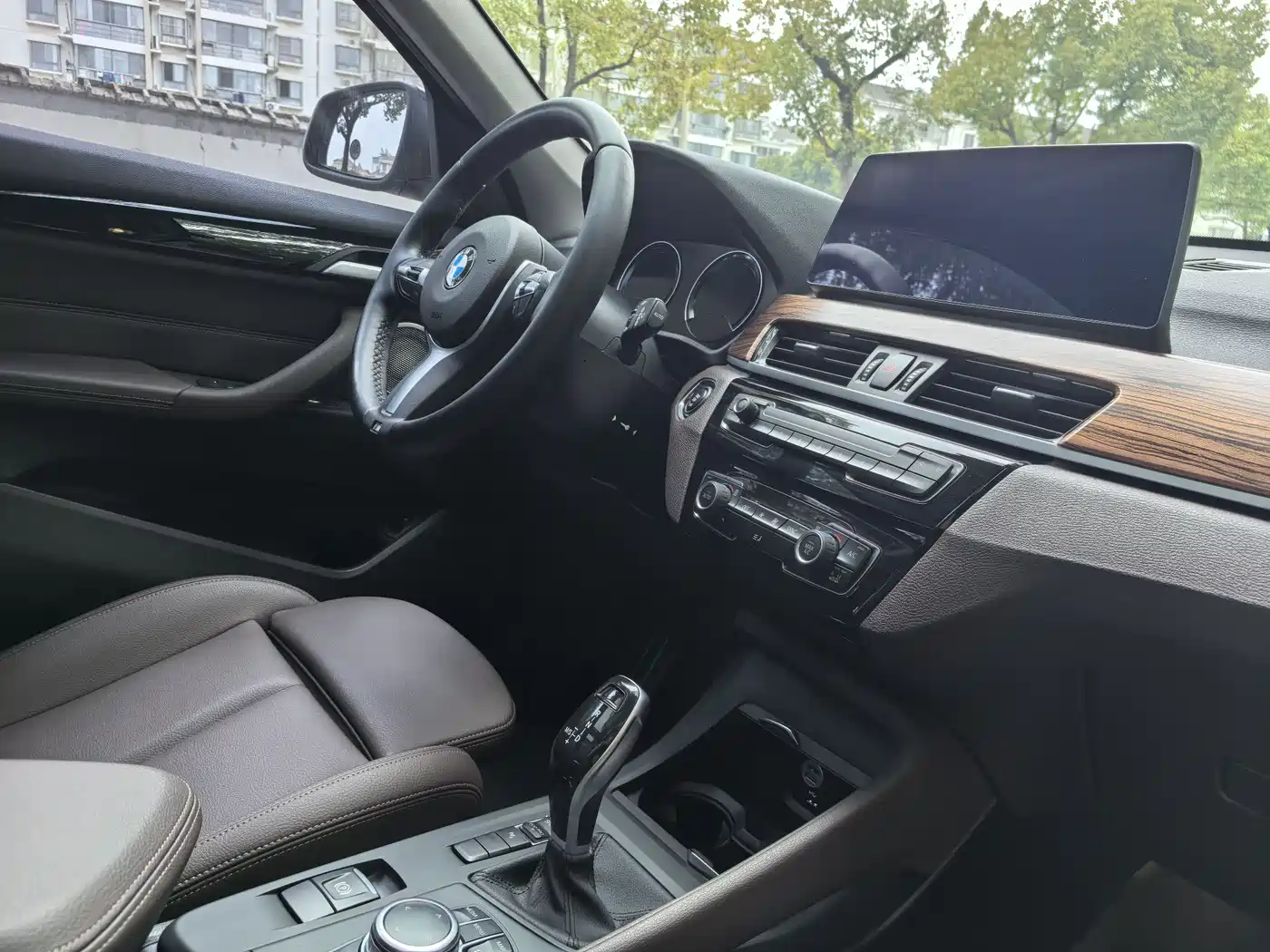 BMW X1 2022 sDrive25Li Leading фото 8