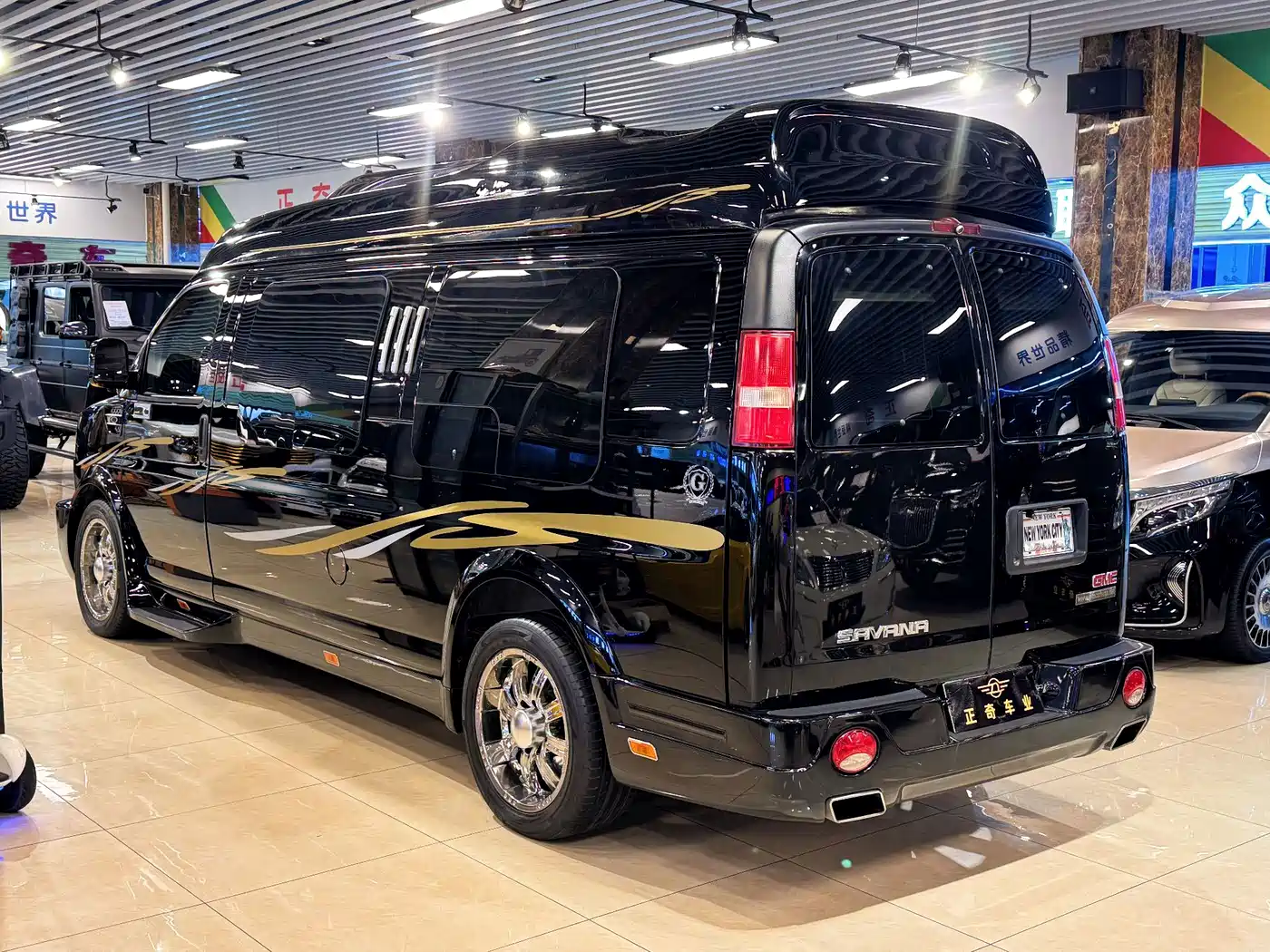 GMC Savana 2013 2011 Model 6.0L Business Star 7-seater