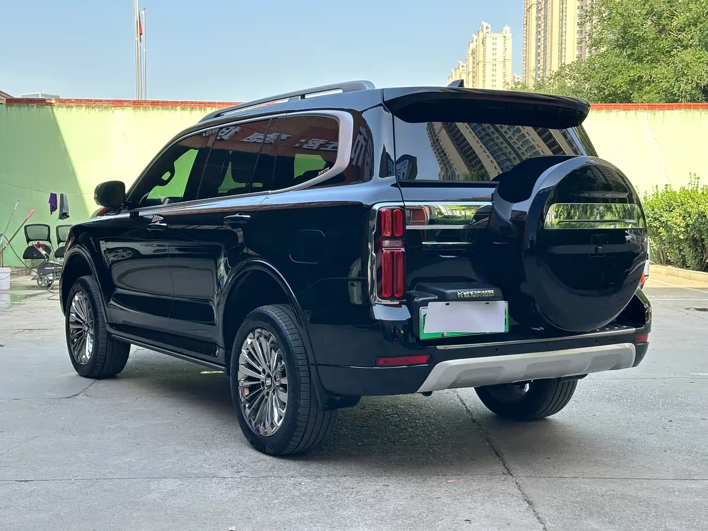 Tank 500 EV 2024 Hi4-T фото 6