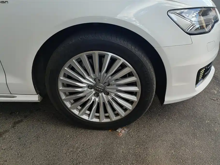 AUDI A6L NEW ENERGY