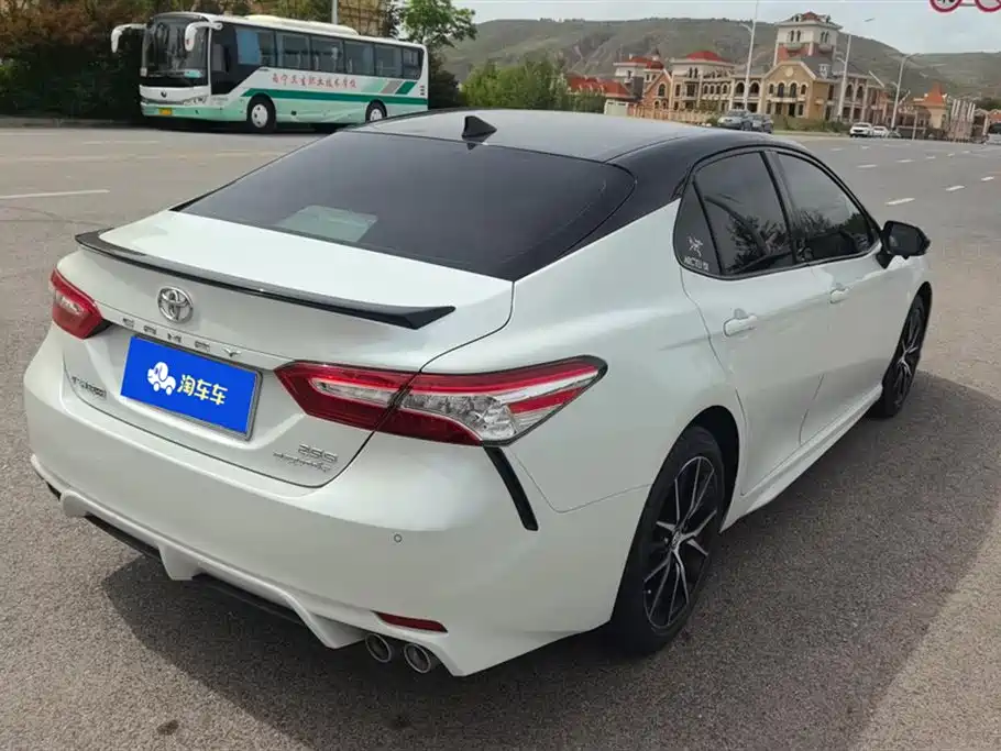 Toyota Camry 2021 2.0S Sporty Edition фото 3