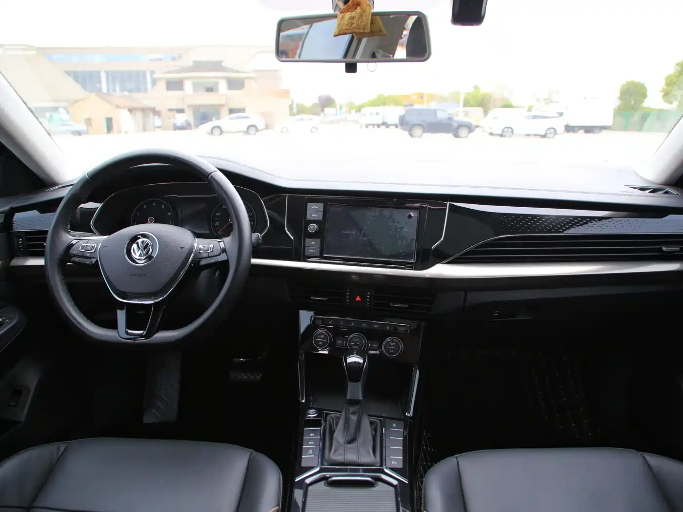 Volkswagen Passat 2019 330TSI Elite Version China VI фото 4