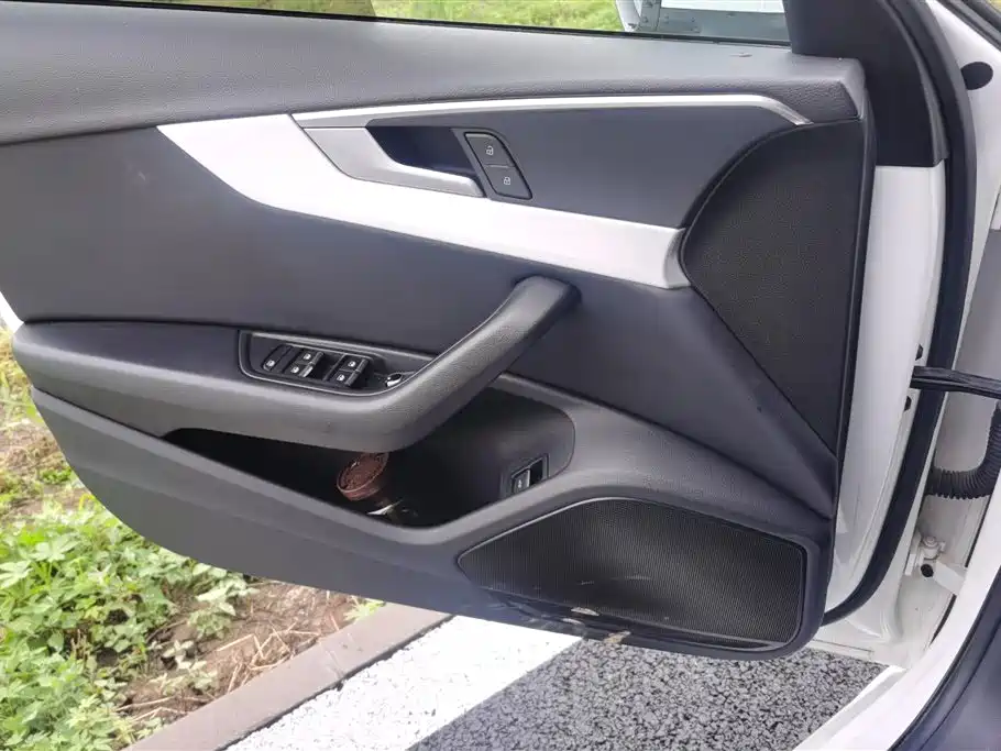 Audi A4L 2020 40 TFSI Fashion Dynamic Edition фото 7