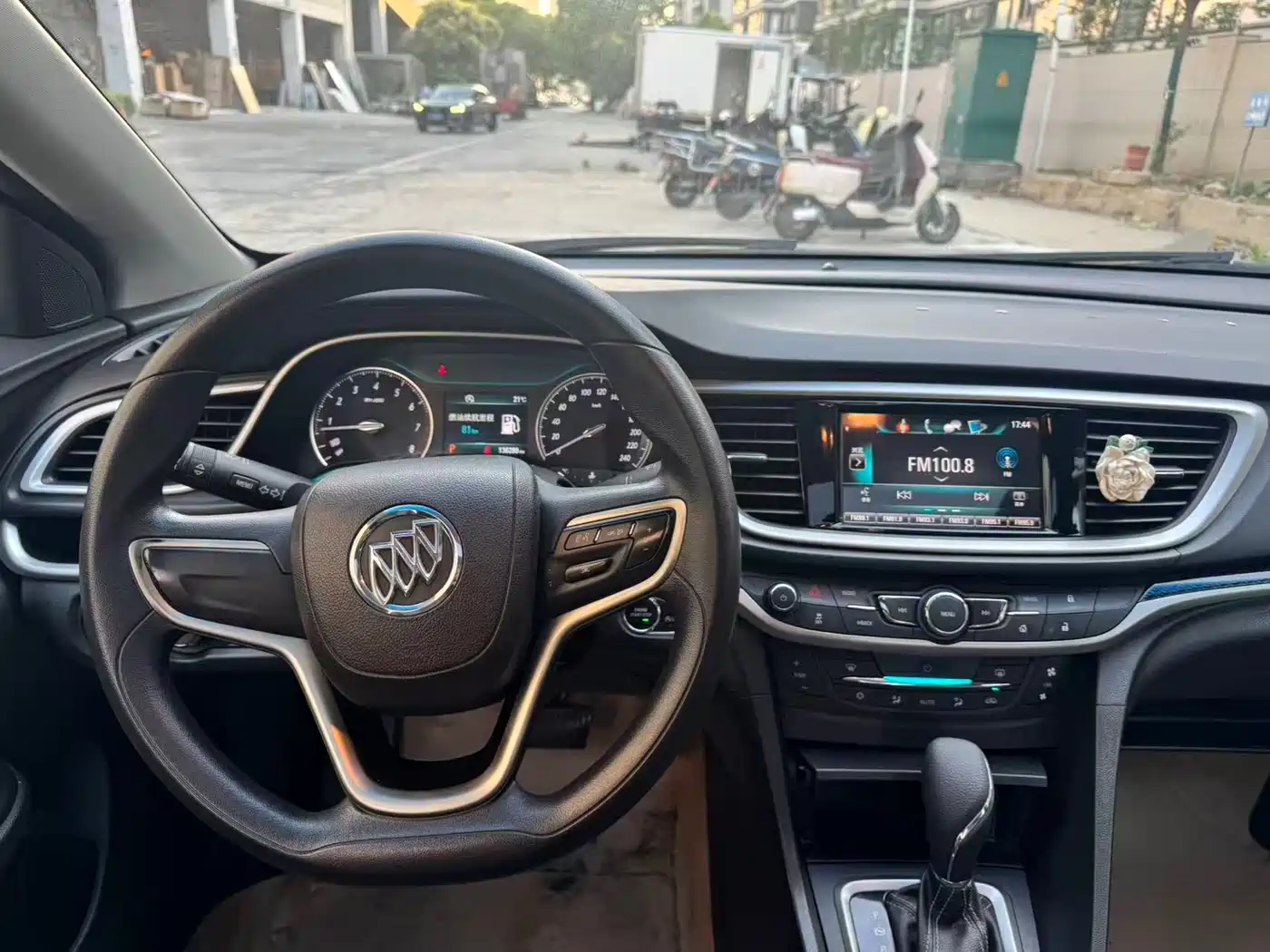 Buick Excelle 2016 Model 15N Automatic Luxury фото 8
