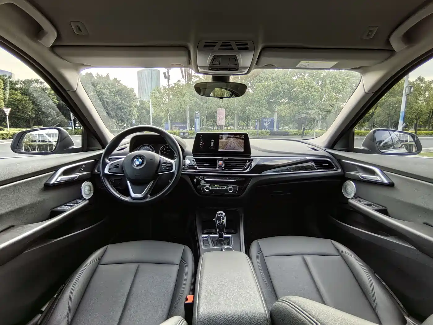 BMW 1 Series 2021 120i M Sport фото 14