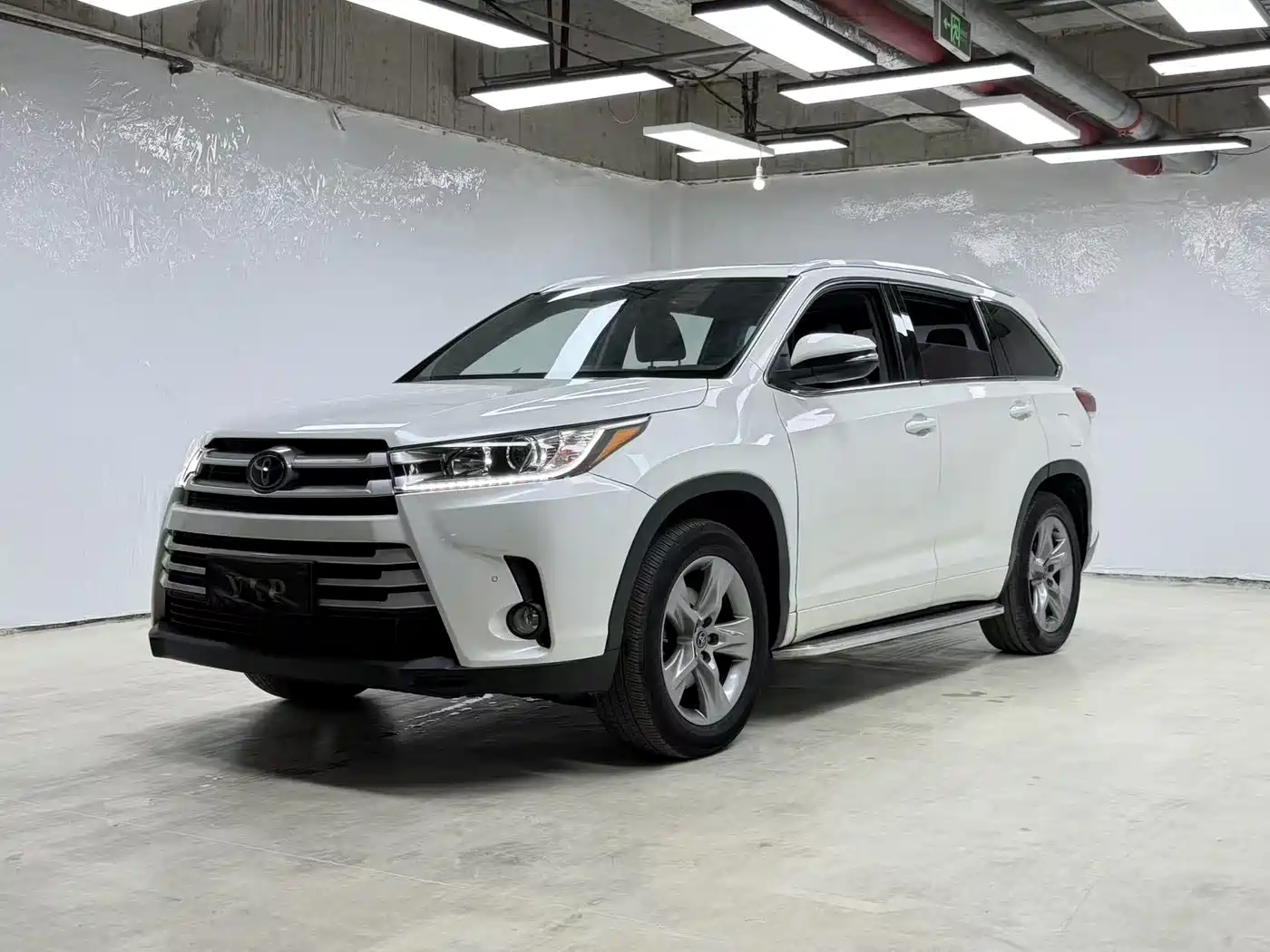 Toyota Highlander 2018 2.0T 4WD Luxury 7-seater China VI