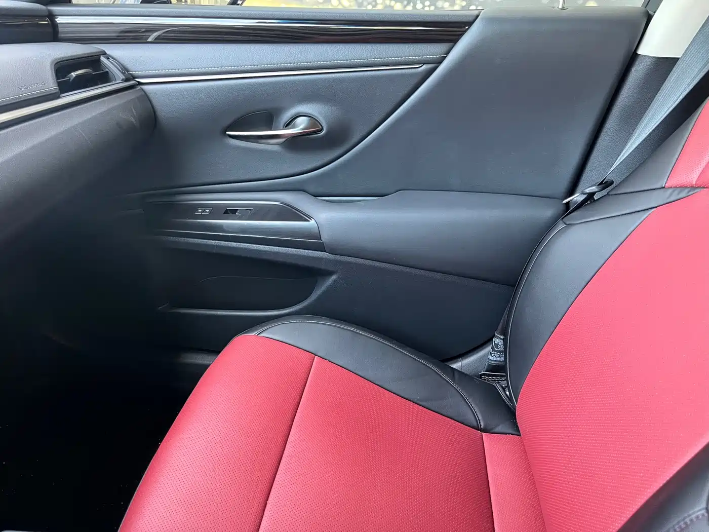 Lexus ES 2020 200 Luxury фото 17