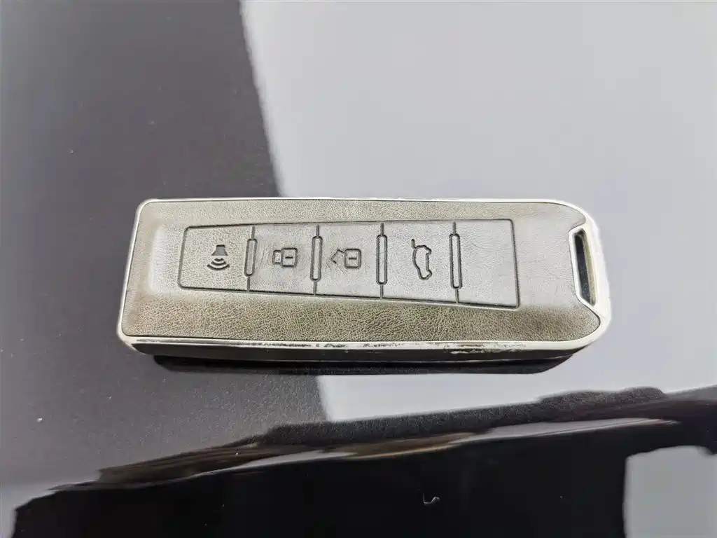 WEI PAI WEI BRAND VV5