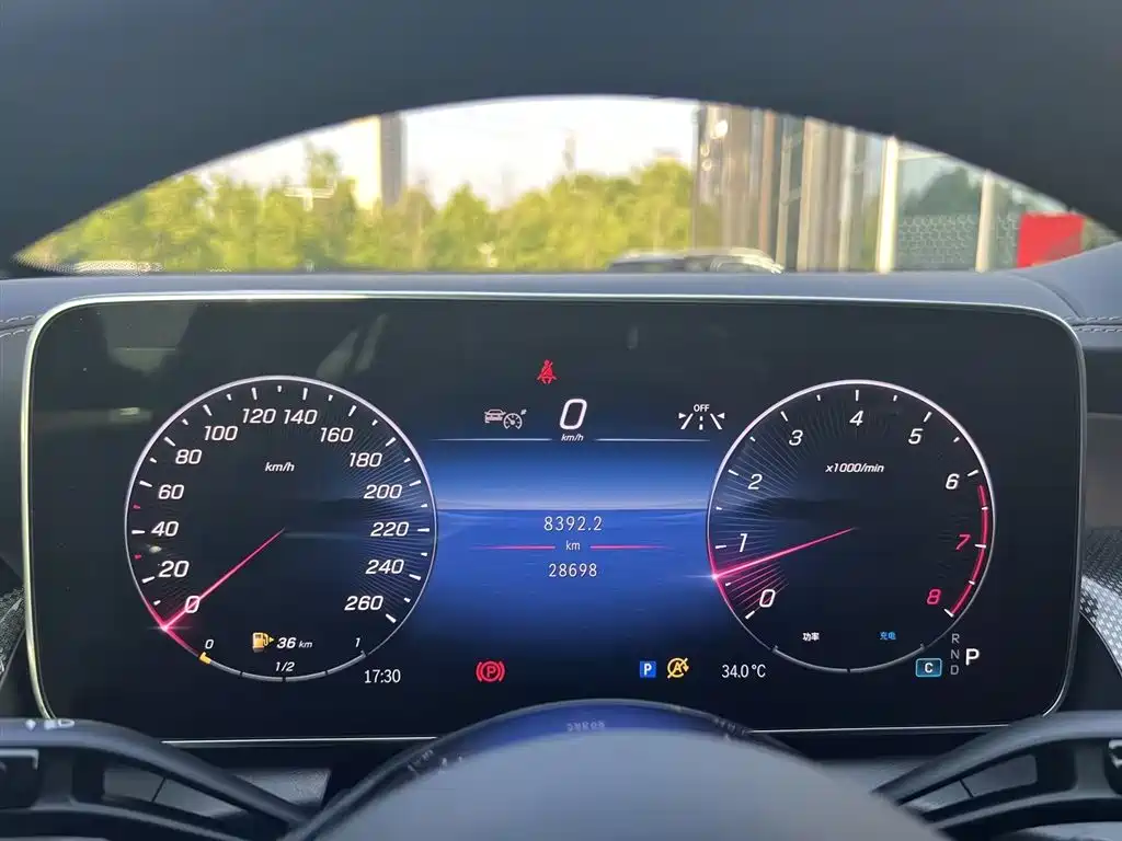 Mercedes-Benz GLC 2024 GLC 260 L 4MATIC Dynamic 5-seater фото 14