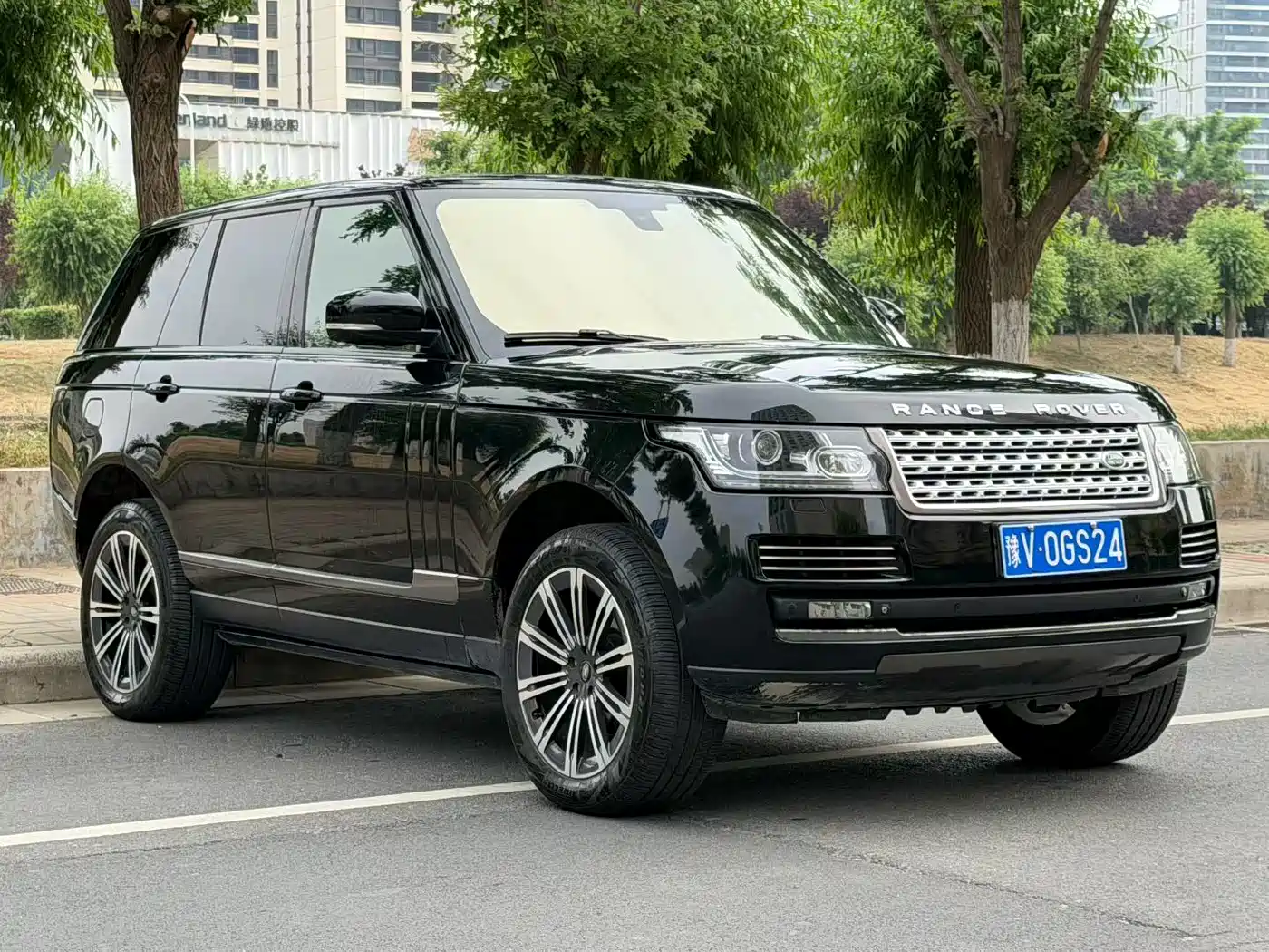 Land Rover Range Rover 2014 3.0 TDV6 Vogue SE фото 3