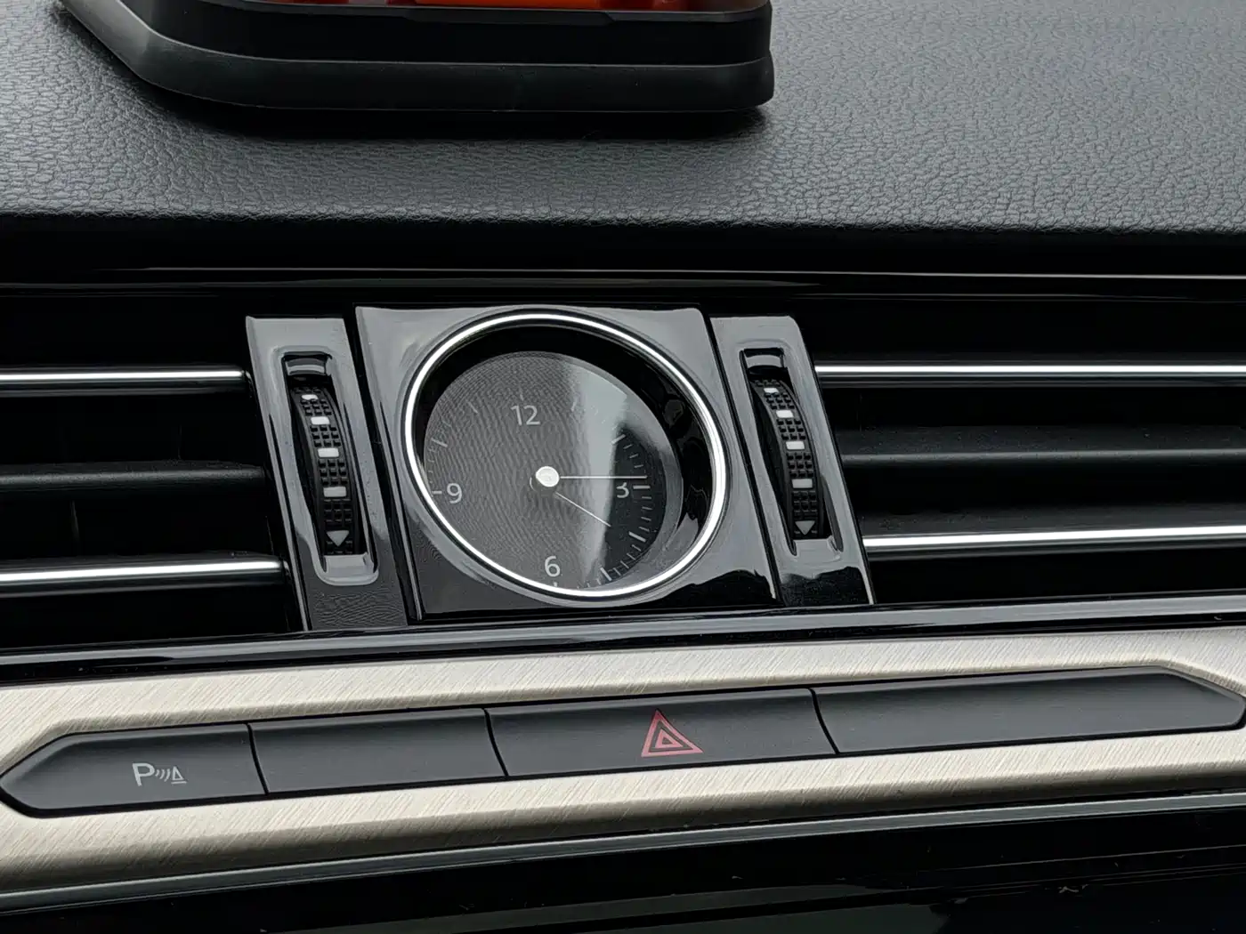 Volkswagen FAW-Volkswagen CC 2020 330TSI Elegance Version China VI фото 15