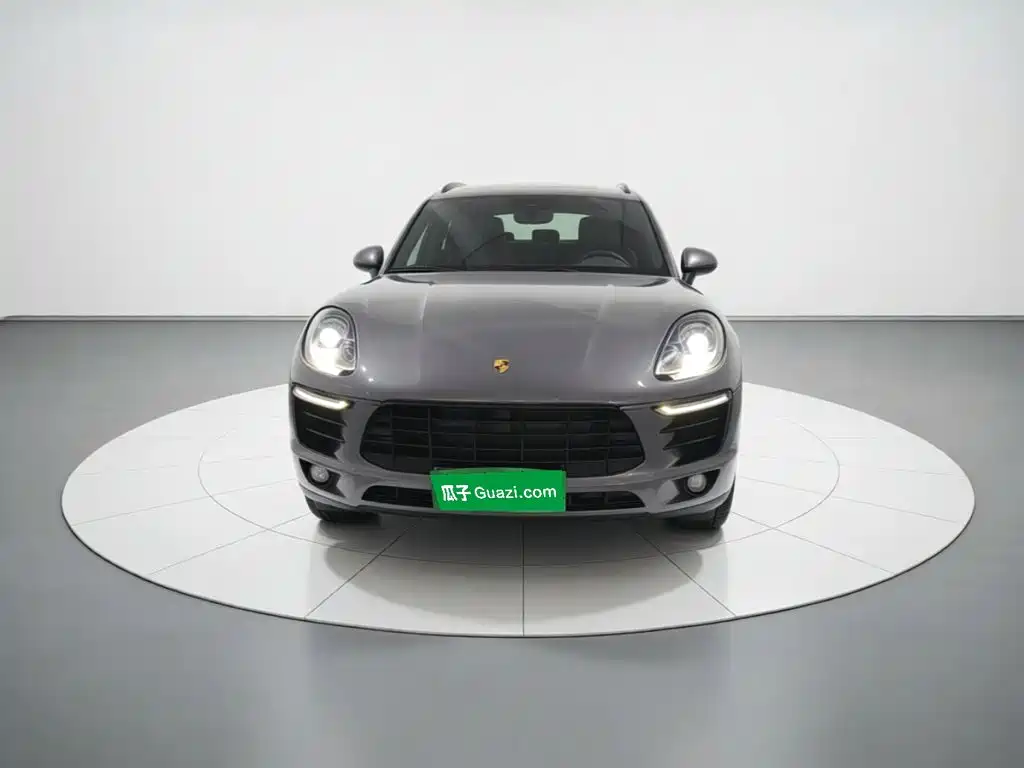 صورة 2 - Porsche Macan