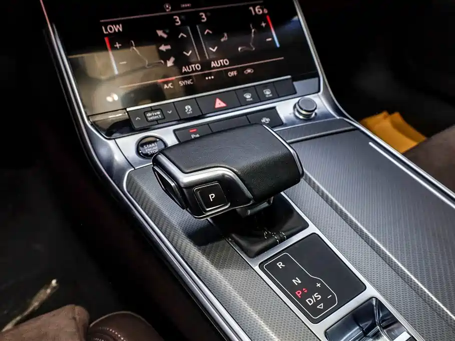 Audi A7L 2024 45TFSI S-line Dream Edition Crystal Package фото 33